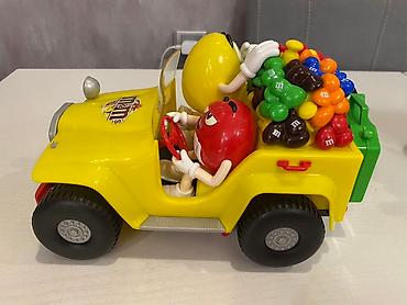 Digər oyuncaqlar: M&M’s kolleksiya oyuncaqları dəsti. Duty free den alinib her biri — 4