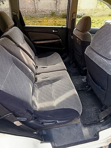 kiya bongo: Honda Stream: 2002 г., 2 л, Автомат, Бензин, Минивэн — 5