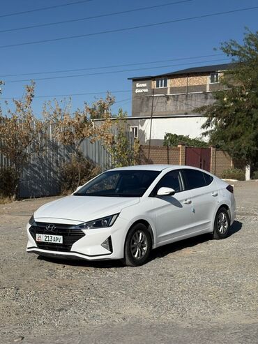 обмен машинами с доплатой: Hyundai Elantra: 1.6 л, Автомат, Бензин, Седан