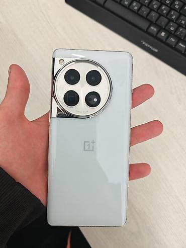 цена oneplus 12: OnePlus 12, Б/у, 512 ГБ, цвет - Белый, 2 SIM — 1