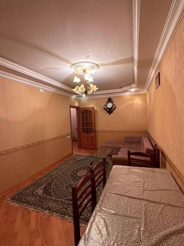 Köhnə tikili: Bakı, Yeni Günəşli Massiv A, 3 otaqlı, Köhnə tikili, 80 kv. m — 3