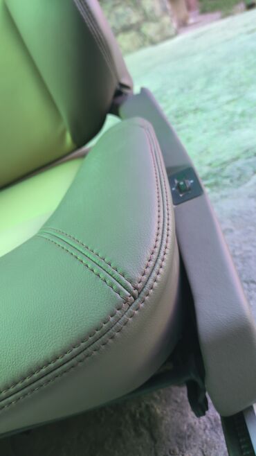 СТО, ремонт транспорта: Ремонт деталей автомобиля, Промывка, чистка систем автомобиля, Перетяжка салона, без выезда — 23