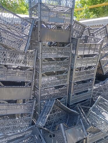 Другое оборудование для бизнеса: Банан каропка 40сом сатылат. 150штук. Пласмас яшик 5сом сатылат