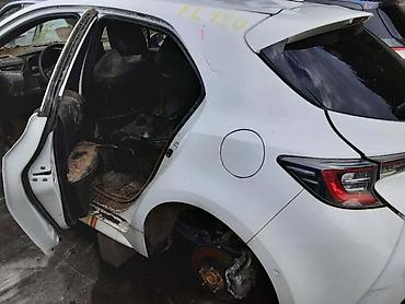 bolt sinhronizovano: POLUSTRANICA ZA TOYOTA COROLLA OD 2013. DO 2023. GOD. | Svi delovi — 1