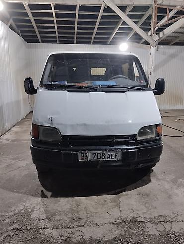 Легкий грузовой транспорт: Легкий грузовик, Ford — 8