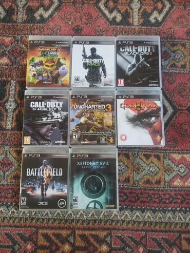 oyun disk: Playstation 3 kolleksiyaliq oyun diskləri kitabçalarına kimi içindədir