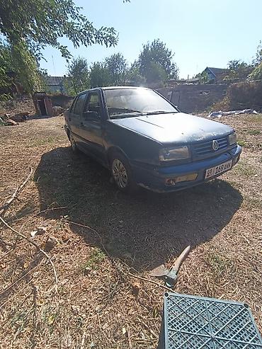 1 nz: Volkswagen Vento: 1993 г., 1.8 л, Механика, Бензин, Седан — 3