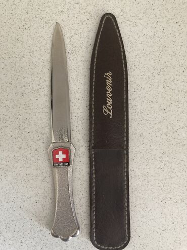 серебристая: Письменный швейцарский нож
