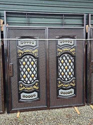 plastic qapi: Butun Dəmir Darvazalar və ya həyət qapısı pult ilədə var. Balkon — 5