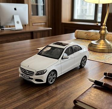 Oyuncaq nəqliyyat: Məhsul: Mercedes‑Benz C‑Class sedan metal model avtomobil (masaüstü — 1