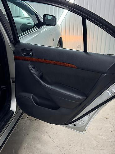 Toyota: Toyota Avensis: 2003 г., 2 л, Автомат, Бензин, Седан — 18