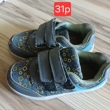 Другие товары для детей: Детская обувь разного размера по 200,300 сом — 10