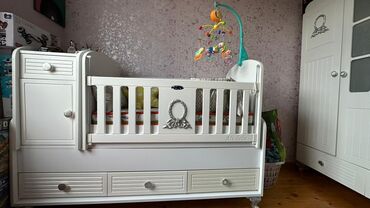 Gəzinti arabaları: Oğlan və qız üçün, Beşik