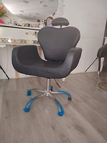 berber mebeli: Salon mebeli dəsti - Bərbər kreslosu: Yumşaq süni dəri oturacaq və — 1