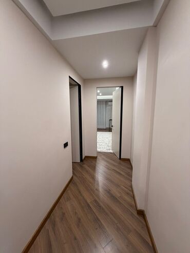 Долгосрочная аренда квартир: 3 комнаты — 18