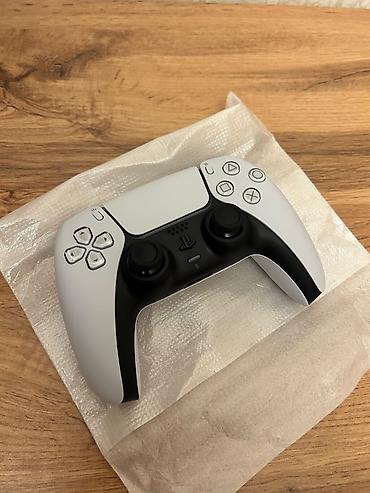 plesteysn 5: PlayStation 5 Slim oyun konsolu + DualSense idarəetmə pultu play — 5