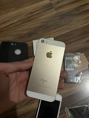 Apple iPhone: IPhone SE, Б/у, 128 ГБ, Space Gray, Защитное стекло, Кабель, Чехол, 100 % — 5