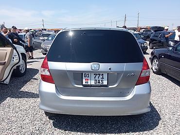Honda: Honda Fit: 2002 г., 1.3 л, Вариатор, Бензин, Хэтчбэк — 7