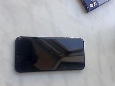 apple 6 ekran: IPhone 8, Qara, Barmaq izi — 3