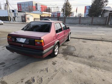 фольсваген минивен: Volkswagen Jetta: 1990 г., 1.8 л, Механика, Бензин, Седан