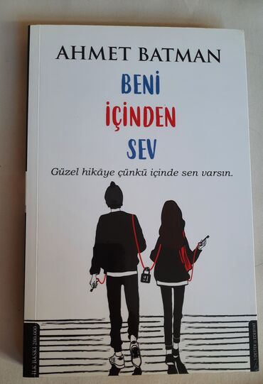 Other books and magazines: Ahmet Batman "Beni İçinden Sev" romanı.
Kitab yeni kimi səliqəlidir