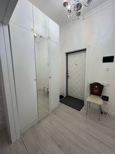 Uzunmüddətli kirayə mənzillər: 28May metrosu, Təbriz küçəsində, Triumf yaşayış kompleksində 16 — 5