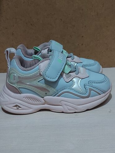 Бутсы: Детская обувь 1.3. 650с - 28 размер 4.6. 300с - 22 размер 7.9. 300с - at lalafo.kg — 4 Бутсы: Детская обувь 1.3. 650с - 28 размер 4.6. 300с - 22 размер 7.9. 300с - — 4