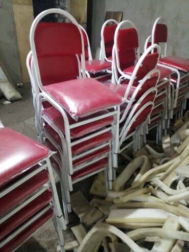 Restoran mebeli: Stullar 13m başlayir.modelə görə qiymət dəyişir keyfiyyətə görə — 22