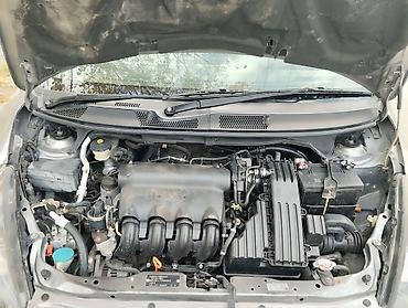 широкая морда: Honda Fit: 2003 г., 1.5 л, Вариатор, Бензин, Хэтчбэк — 9