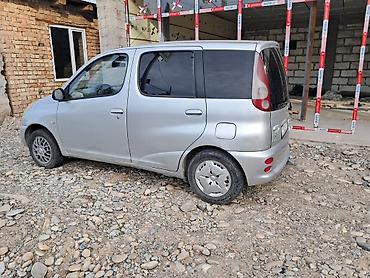 Toyota Yaris Verso: 2000 г., Минивэн