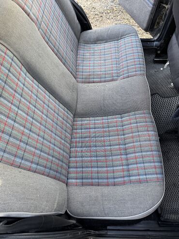 Volkswagen: Volkswagen Golf: 1989 г., 1.8 л, Механика, Бензин, Хэтчбэк — 9