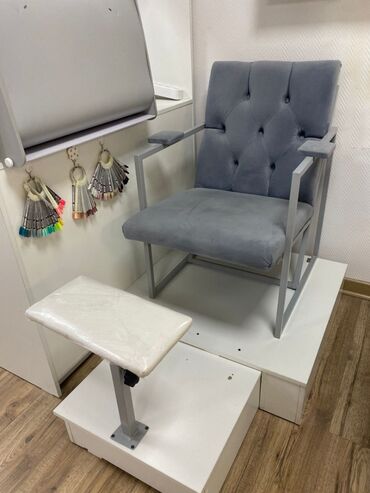 мебель кресло: Педикюрный стол
Цена 14000с