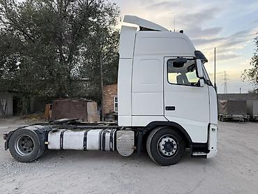 вольво зеркало: Тягач, Volvo, 2012 г., Тентованный — 3