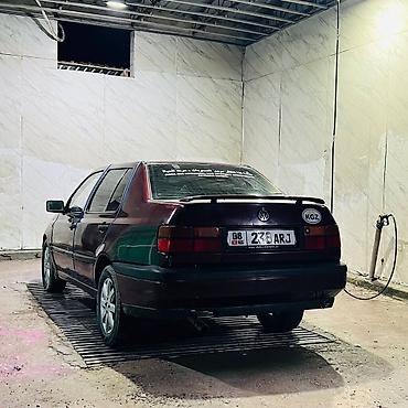ваз крыло: Volkswagen Vento: 1984 г., 1.8 л, Механика, Бензин, Хэтчбэк — 1