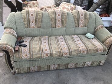 мебель диван каракол: Диван-кровать, цвет - Зеленый, Б/у