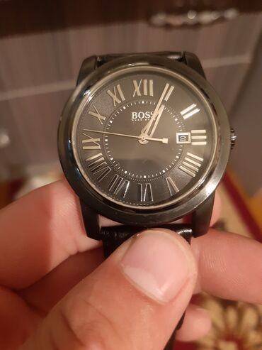 Наручные часы: Продаю оригинальный часы HUGO BOSS. Покупал за 14999