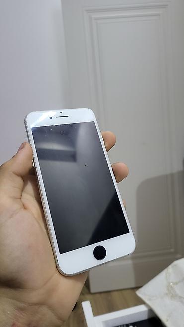 iphone qusar: IPhone 7, 128 GB, Gümüşü — 2