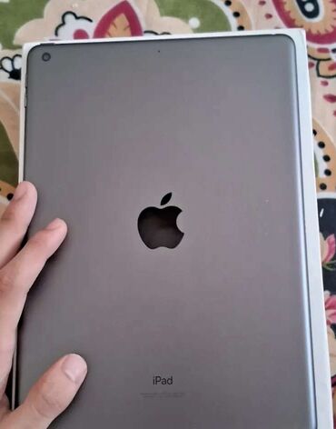 планшет чехол: Планшет, Apple, память 64 ГБ, 10" - 11", Wi-Fi, Классический цвет - Серый