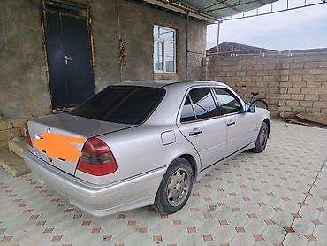 maşın mercedes: Mercedes-Benz C-Class: 2.2 l | 1993 il Sedan — 2