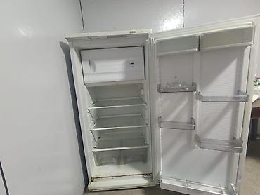mini refrigerator: Однокамерный холодильник Indesit (верхняя морозильная камера) - — 2