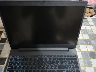 Kompüter ehtiyyat hissələri: Lenovo noutbuk - Model: Lenovo (15.6 düym seriyası; korpusda Lenovo