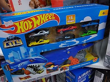 wheels: Игровой набор Hot Wheels City — Creature Transports “Акула-перевозчик” — 1