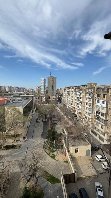 Köhnə tikili: Bakı, 4 otaqlı, Köhnə tikili, m. Elmlər Akademiyası, 108 kv. m -da lalafo.az — 30 Köhnə tikili: Bakı, 4 otaqlı, Köhnə tikili, m. Elmlər Akademiyası, 108 kv. m — 30