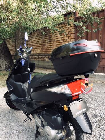 Скутеры: •Продаю M8 PRO💙 2024 черного цвета. •Пробег 3800💙 •в технически в