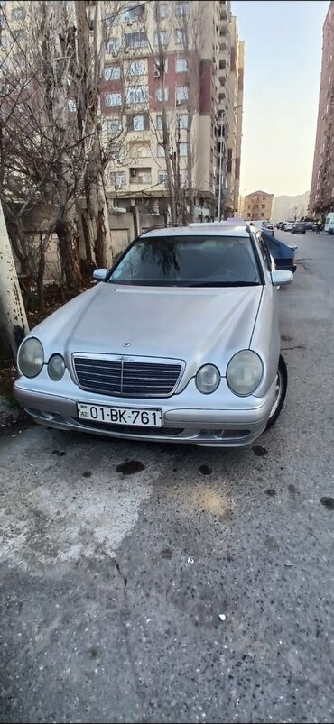 Mercedes-Benz: Mercedes-Benz E 240: 2.4 l | 1999 il Universal