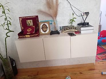 nar paketi: Divar tipli asma konsol/TV altlığı - Dizayn: Dalğalı/lamelli ön — 1