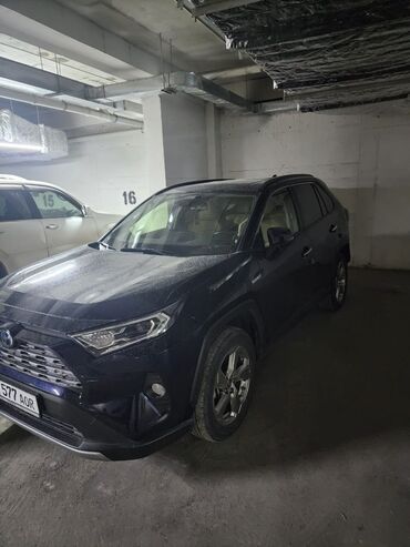 Toyota: Toyota RAV4: 2021 г., 2.5 л, Автомат, Гибрид, Кроссовер