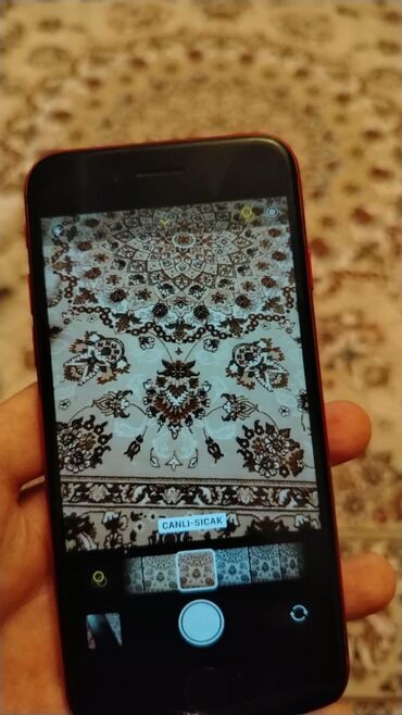 ıphone 7 plus: IPhone SE 2020, Qırmızı, Qırıq