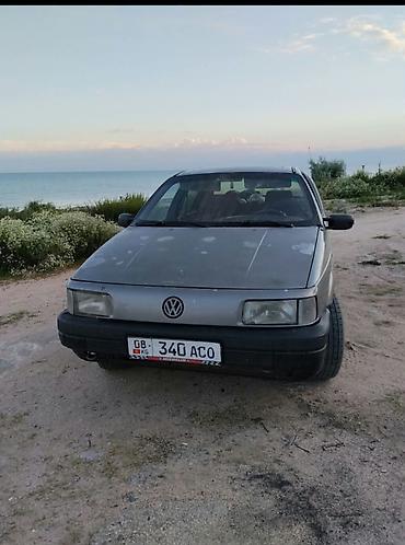 волксваген: Volkswagen Passat: 1989 г., 1.8 л, Механика, Газ, Седан — 4