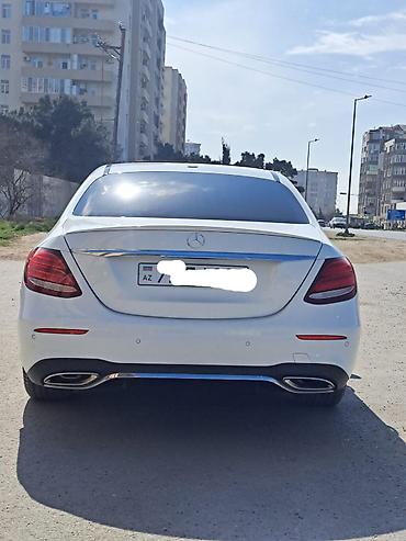 Mercedes-Benz: Mercedes-Benz E-Class: 2 l | 2019 il Sedan — 2